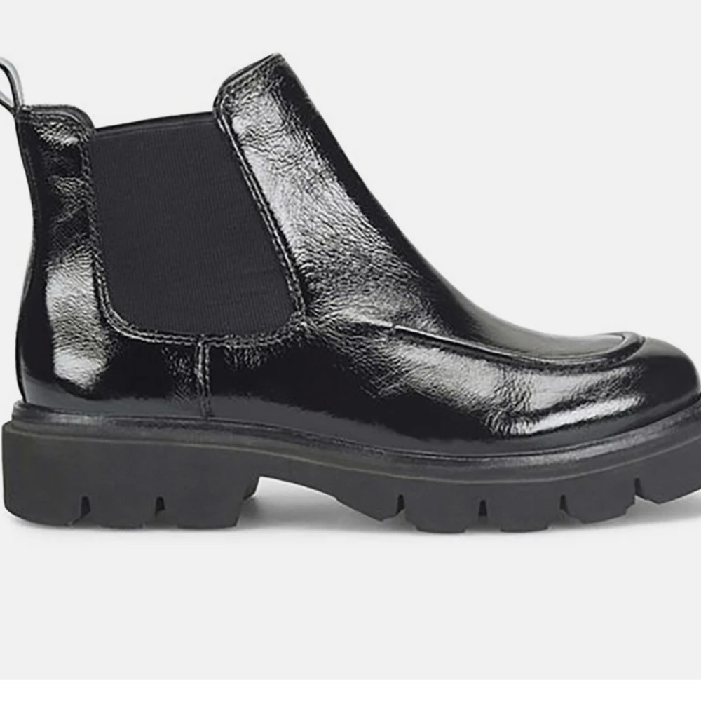 Practically NIB Softt black booties